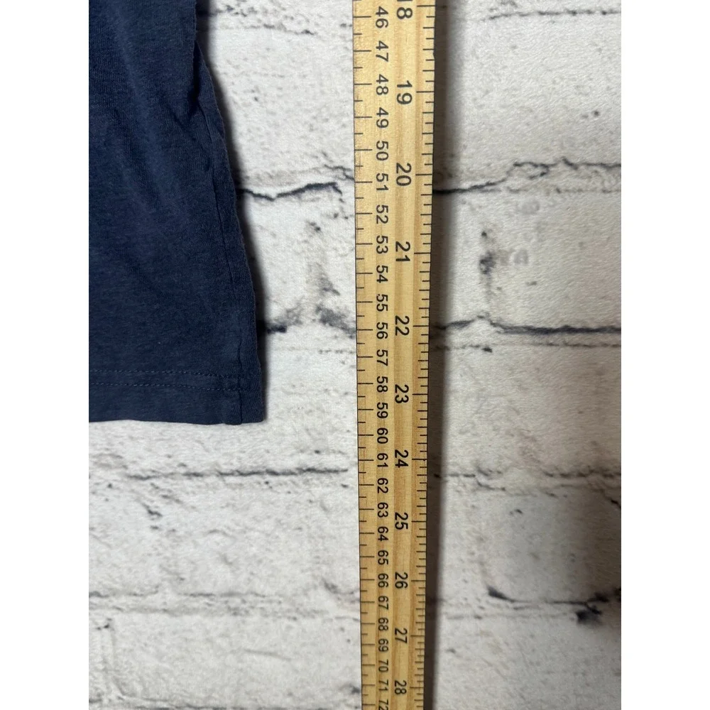 GUESS LOS ANGELES Men's Navy Blue V Neck Short Sleeve T Shirt Size‎ L - Picture 3 of 5